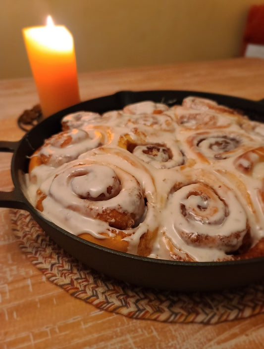 Half Dozen Classic Cinnamon Buns